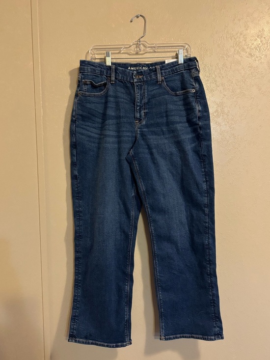 American Eagle Outfitters Denim - NWT American Eagle Curvy Straight Stretch jeans sz 12 Short